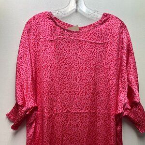 pink leopard print top in medium
